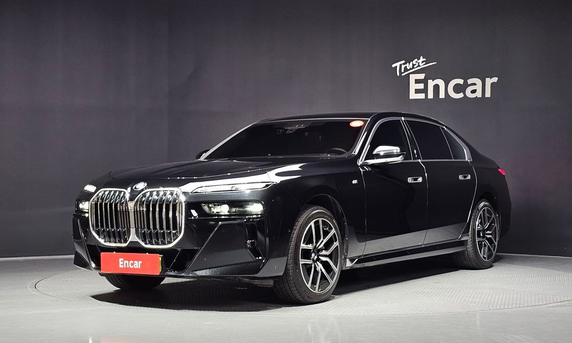 BMW 7-Series 2024
