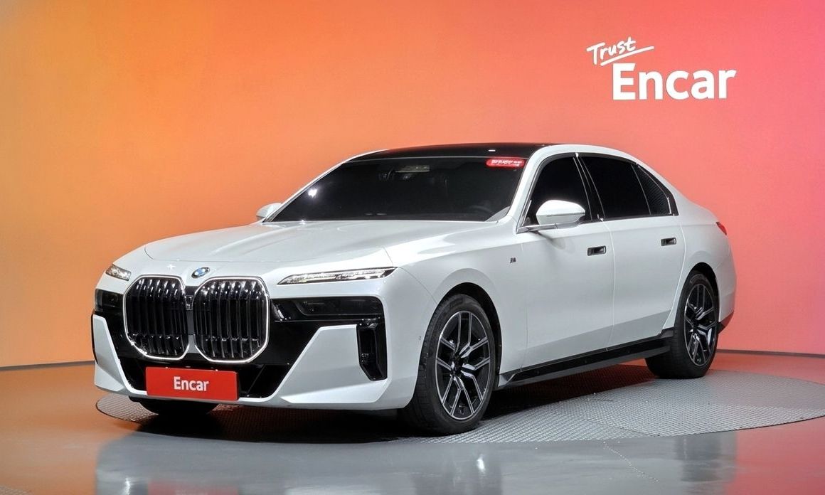 BMW 7-Series 2024