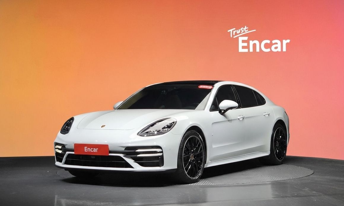 Porsche Panamera 2022
