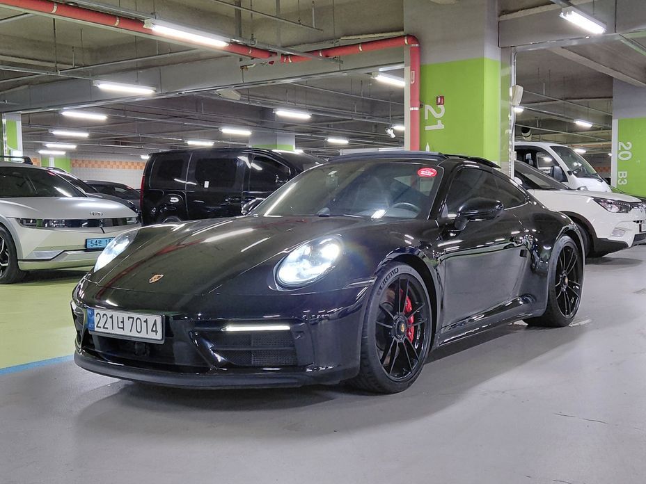 Porsche 911 2023