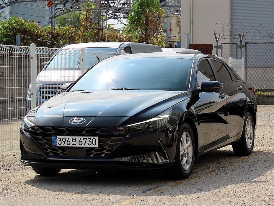 Hyundai AVANTE 2021