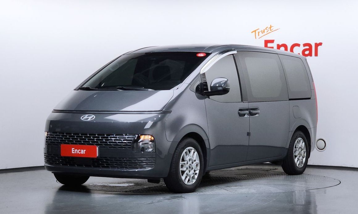 Hyundai Staria 2025