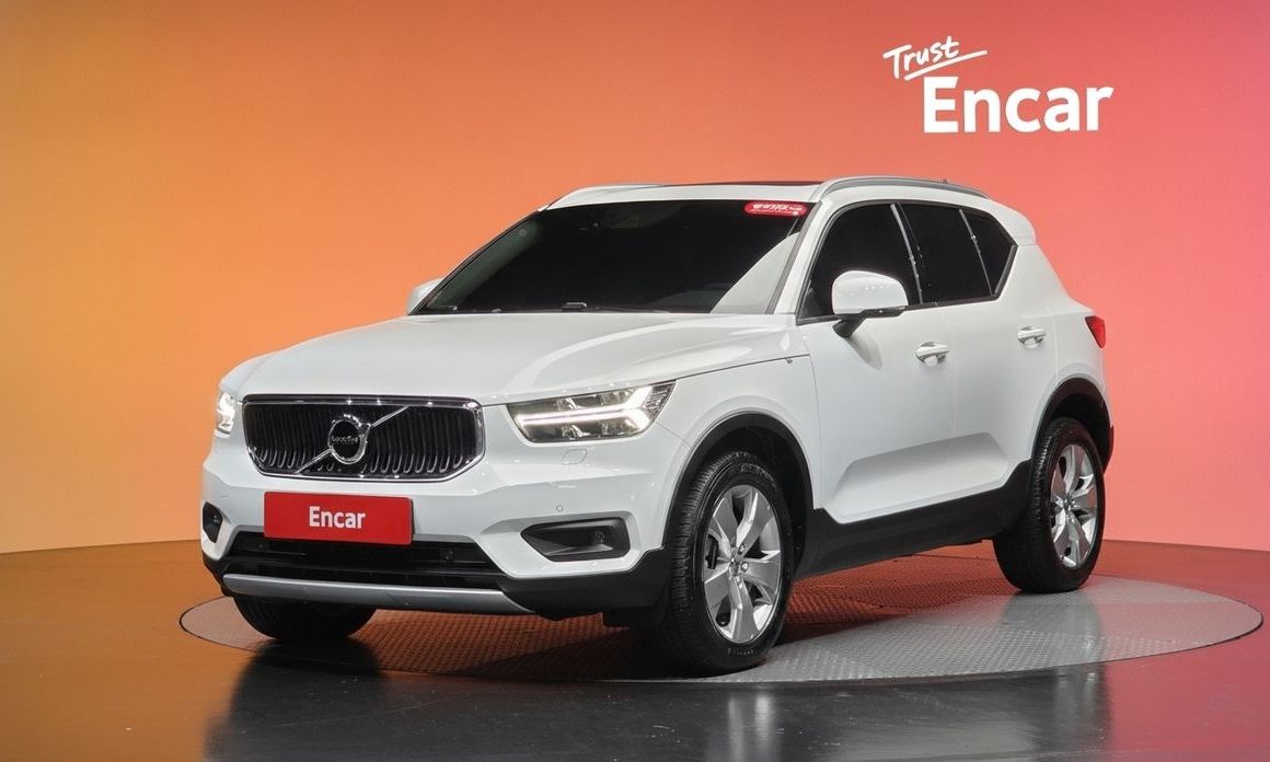 Volvo XC40 2021