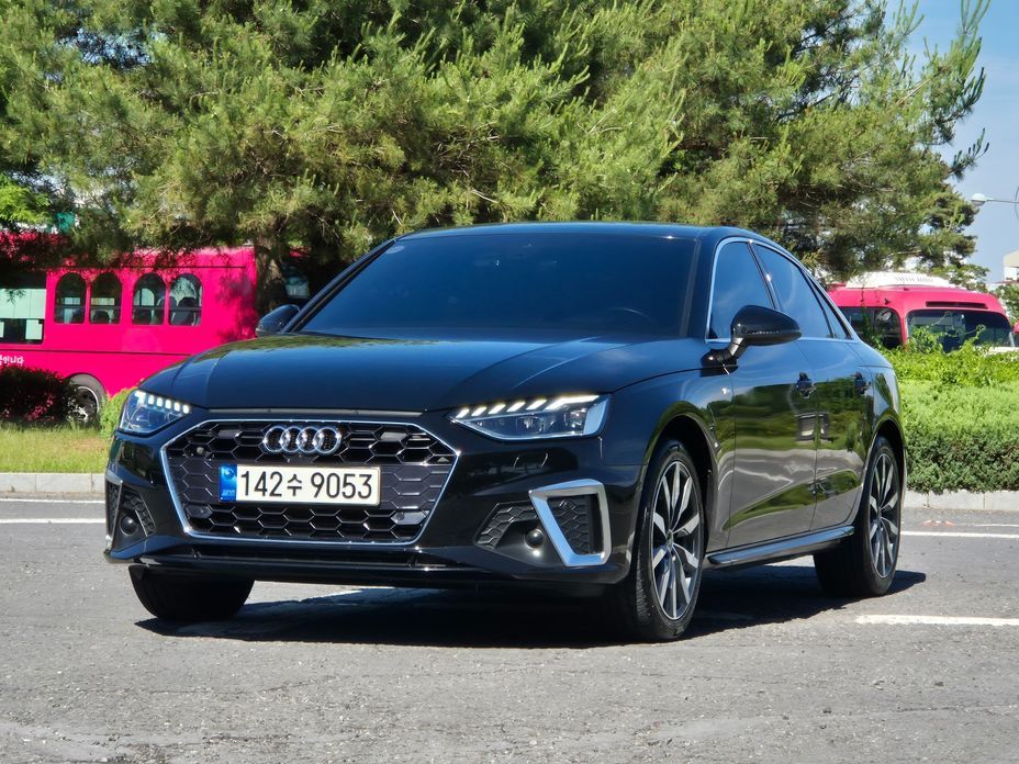Audi A4 2023