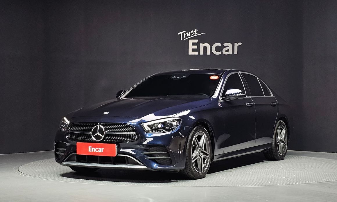 Mercedes-Benz E-Class 2023