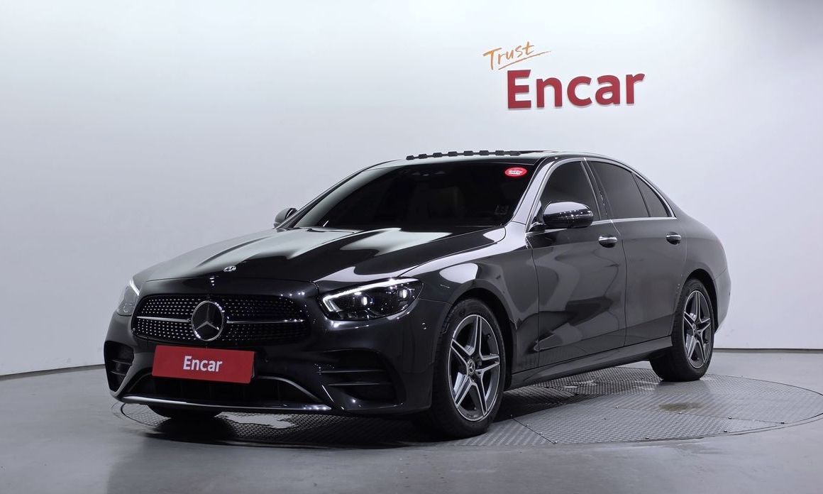 Mercedes-Benz E-Class 2023
