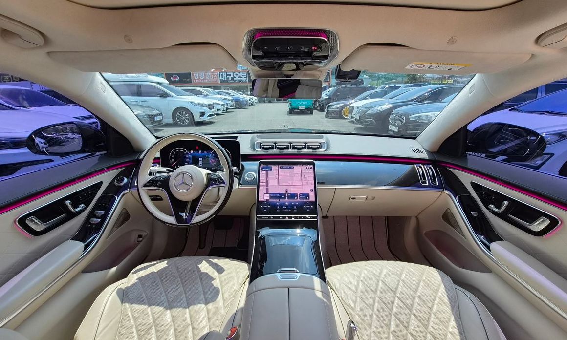 Mercedes-Benz S-Class 2021