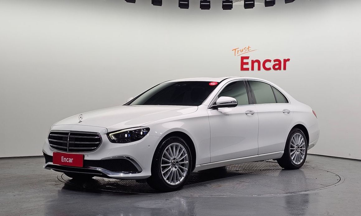 Mercedes-Benz E-Class 2021