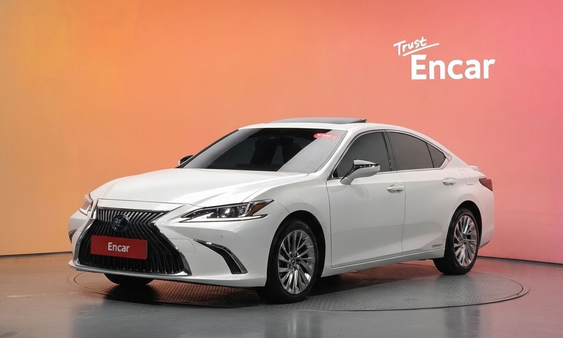 Lexus ES 2021