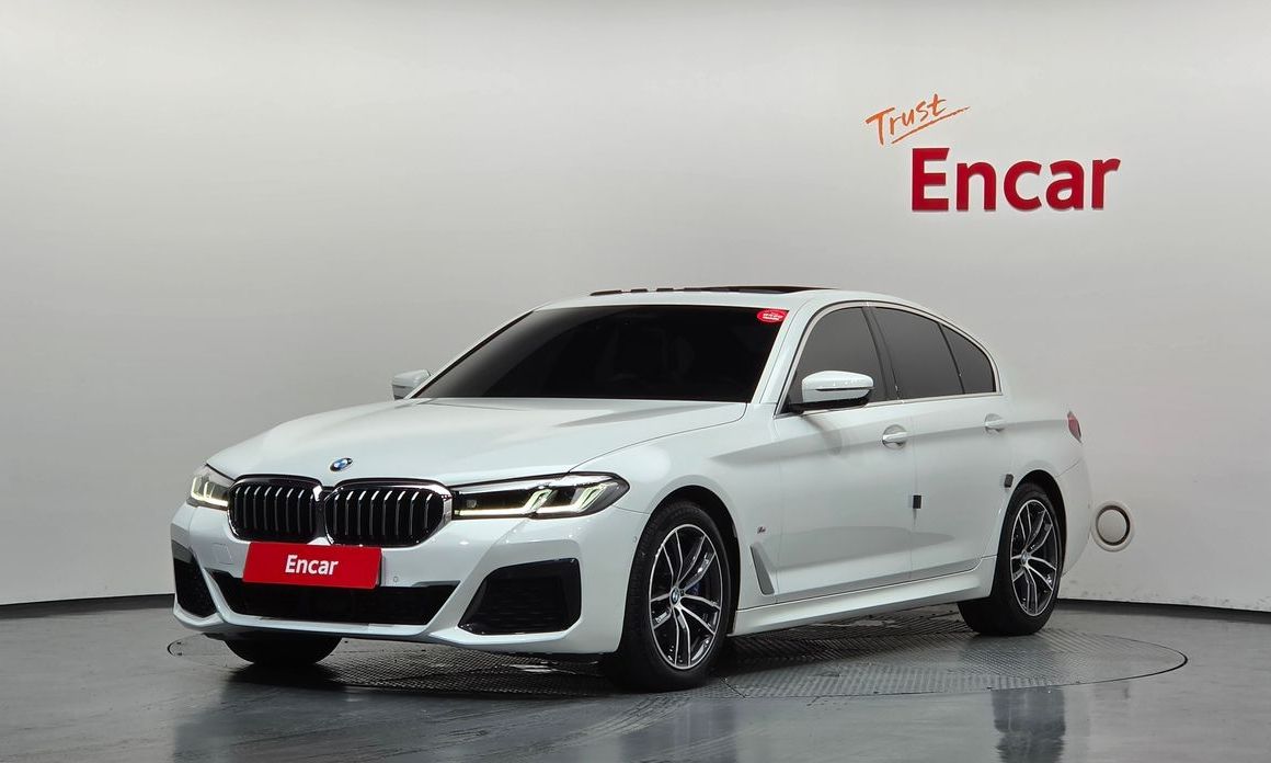 BMW 5-Series 2023