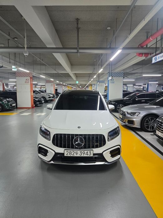 Mercedes-Benz GLB-Class 2025