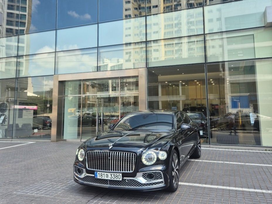 Bentley Flying Spur 2023