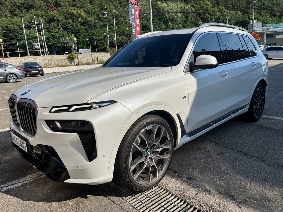 BMW X7 2025