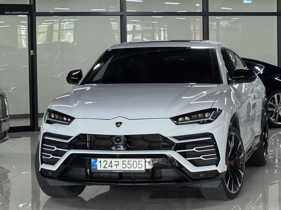 Lamborghini Urus 2021