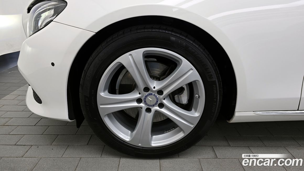 Mercedes-Benz E-Class 2017