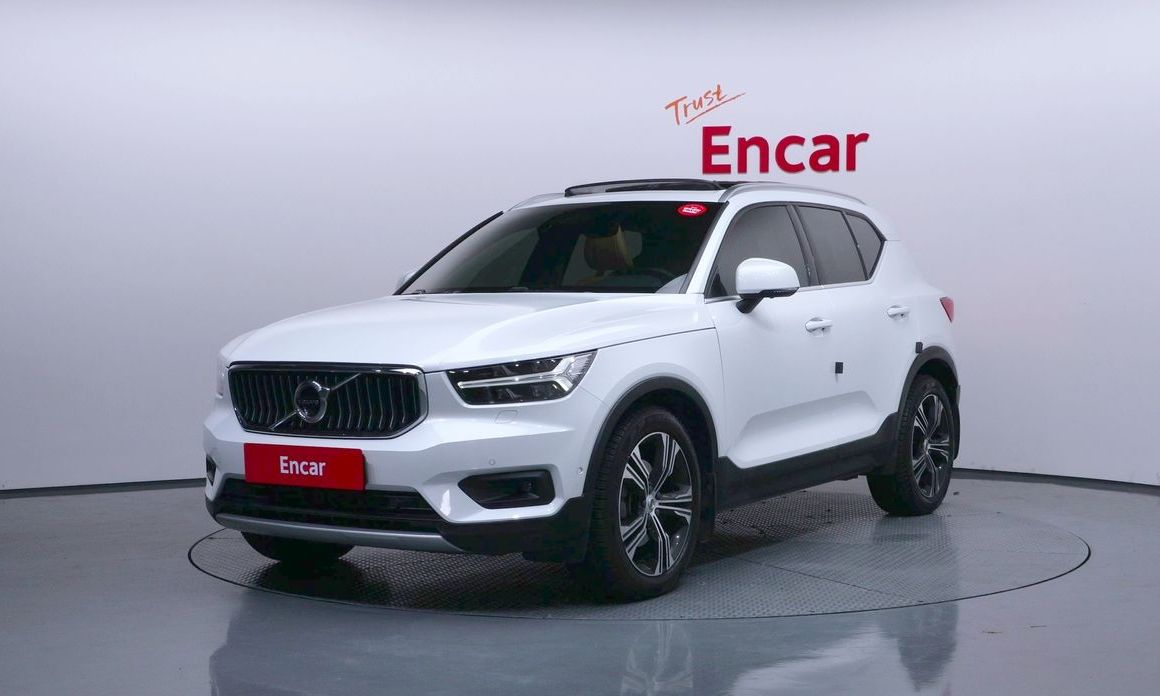 Volvo XC40 2021