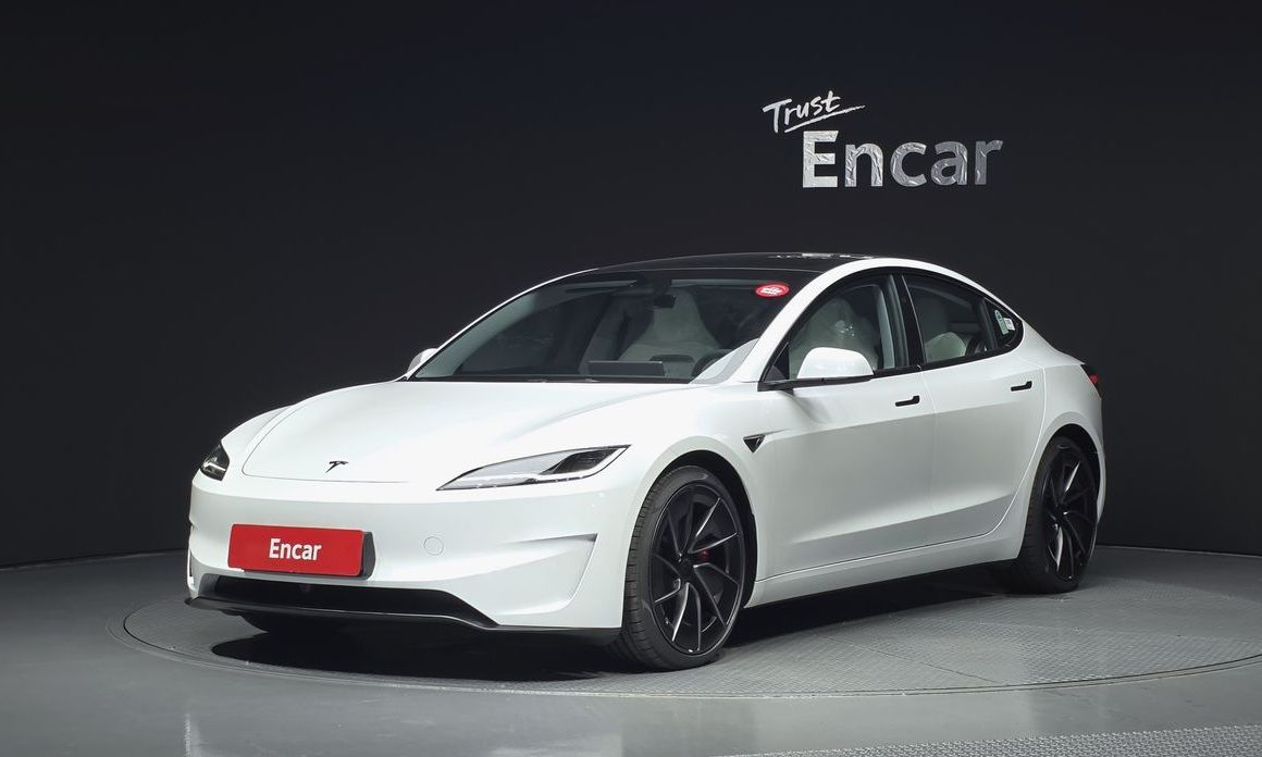 Tesla Model 3 2026