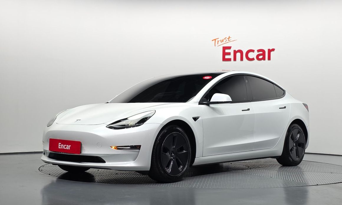 Tesla Model 3 2022