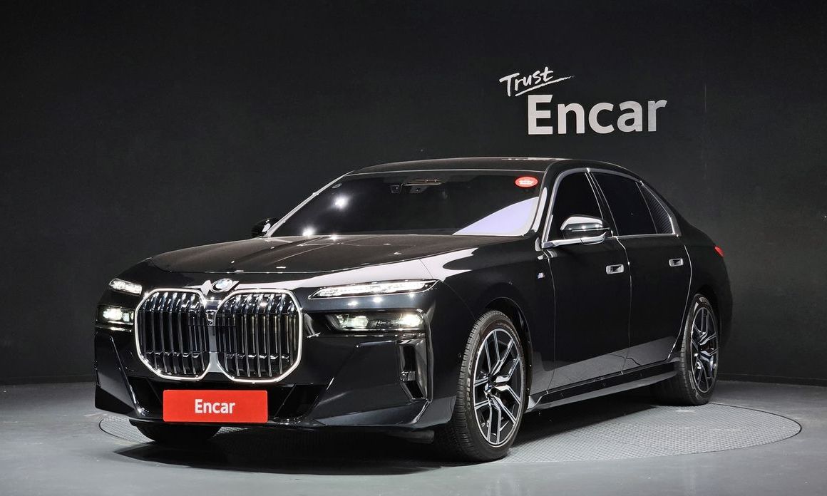 BMW 7-Series 2024