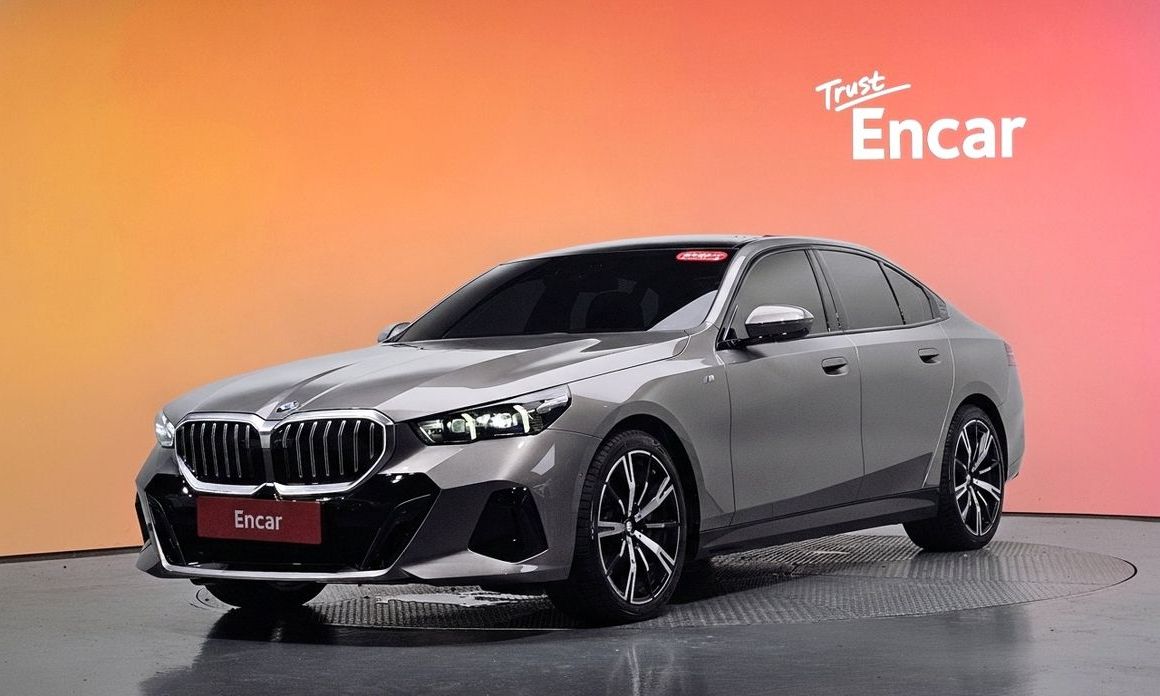 BMW 5-Series 2025