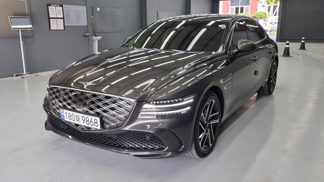 Genesis G80 2025