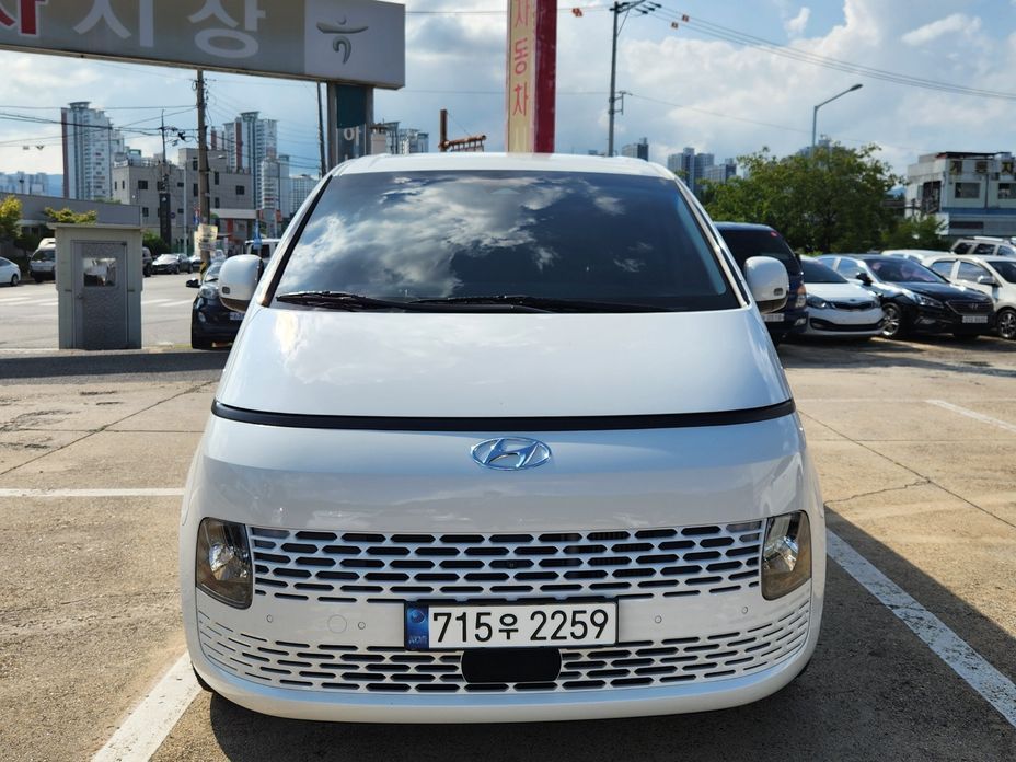 Hyundai Staria 2022