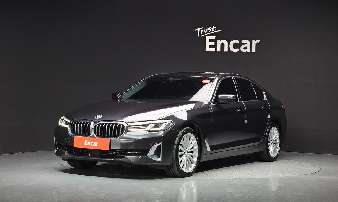 BMW 5-Series 2023