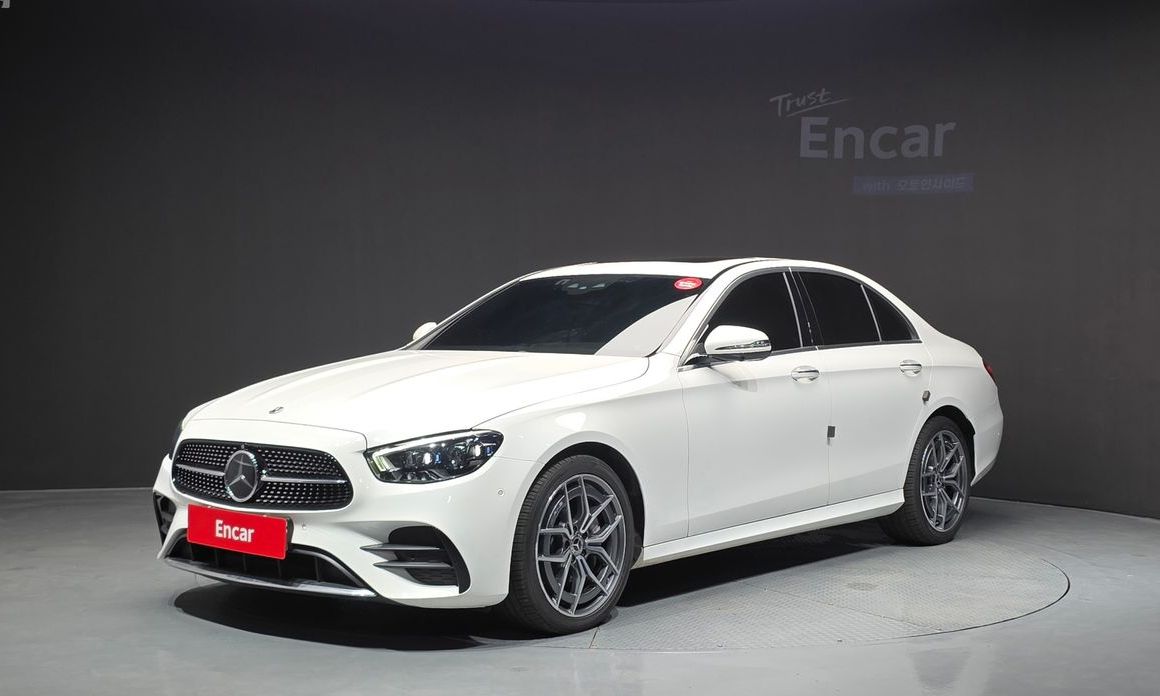 Mercedes-Benz E-Class 2023