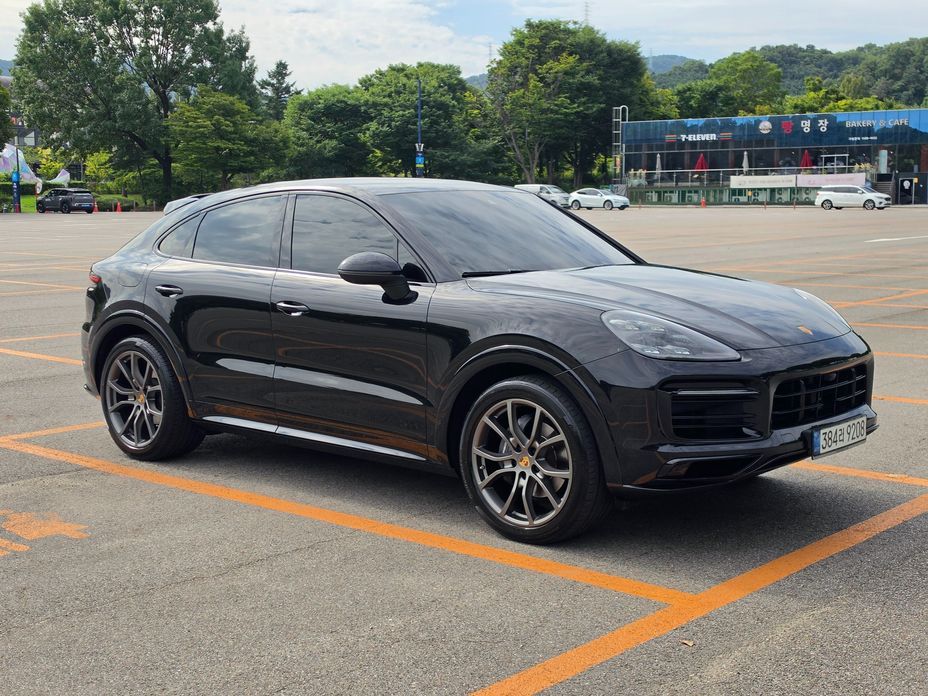 Porsche Cayenne 2022