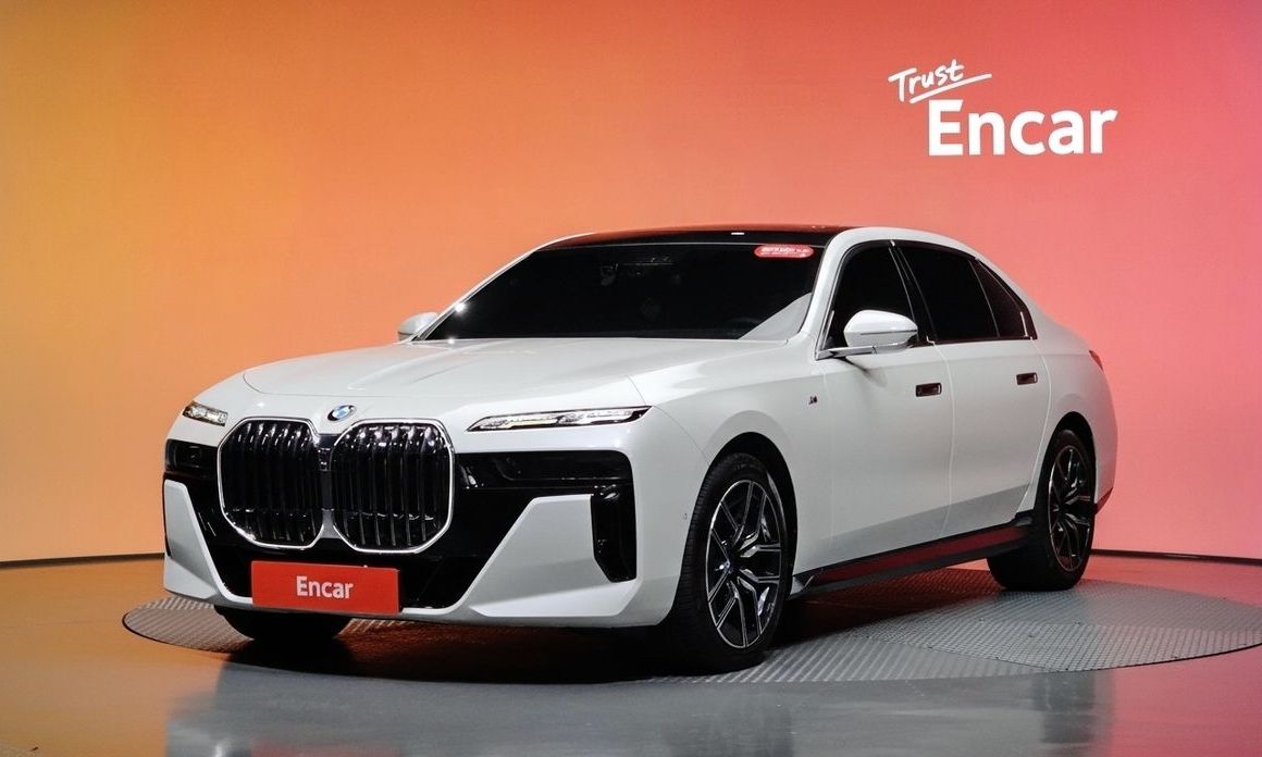 BMW 7-Series 2023