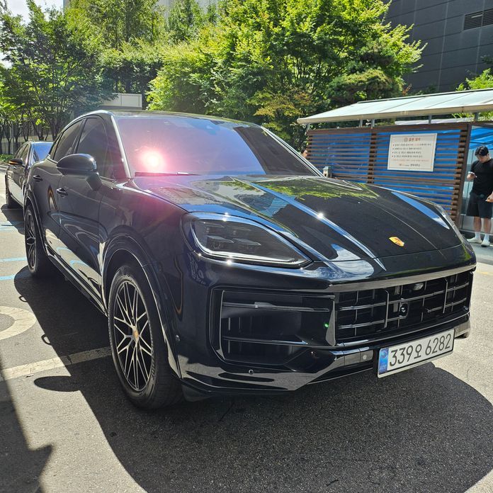 Porsche Cayenne 2024