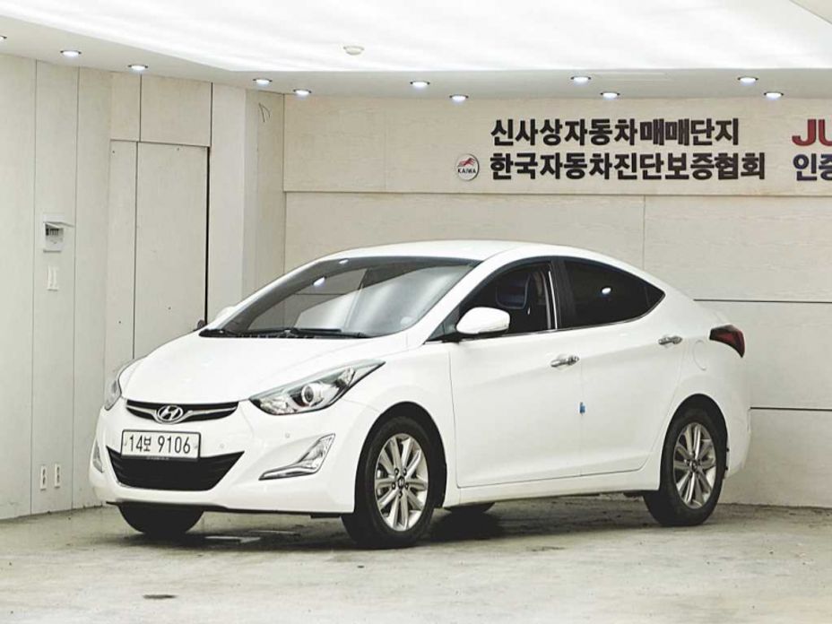 Hyundai AVANTE 2016