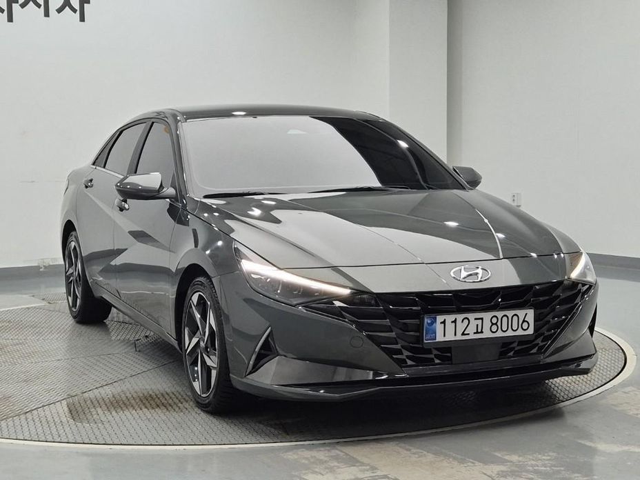 Hyundai AVANTE 2021