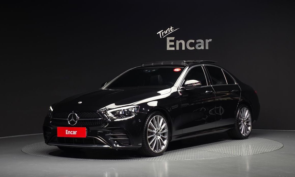 Mercedes-Benz E-Class 2022