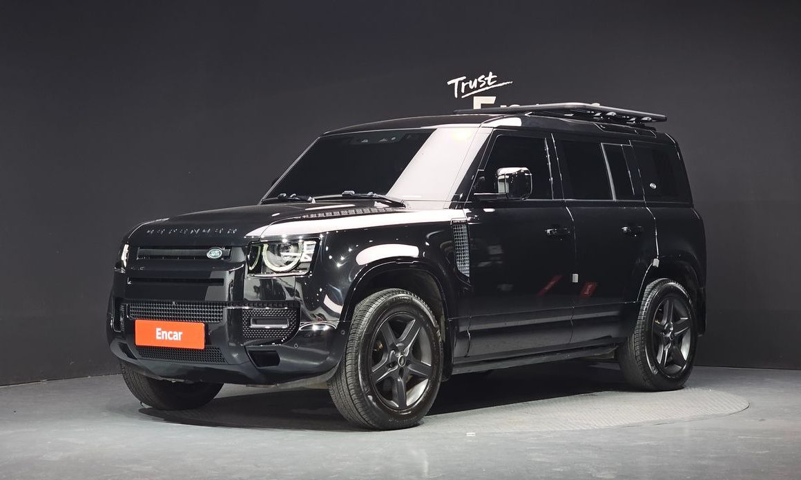 Land Rover Defender 2024