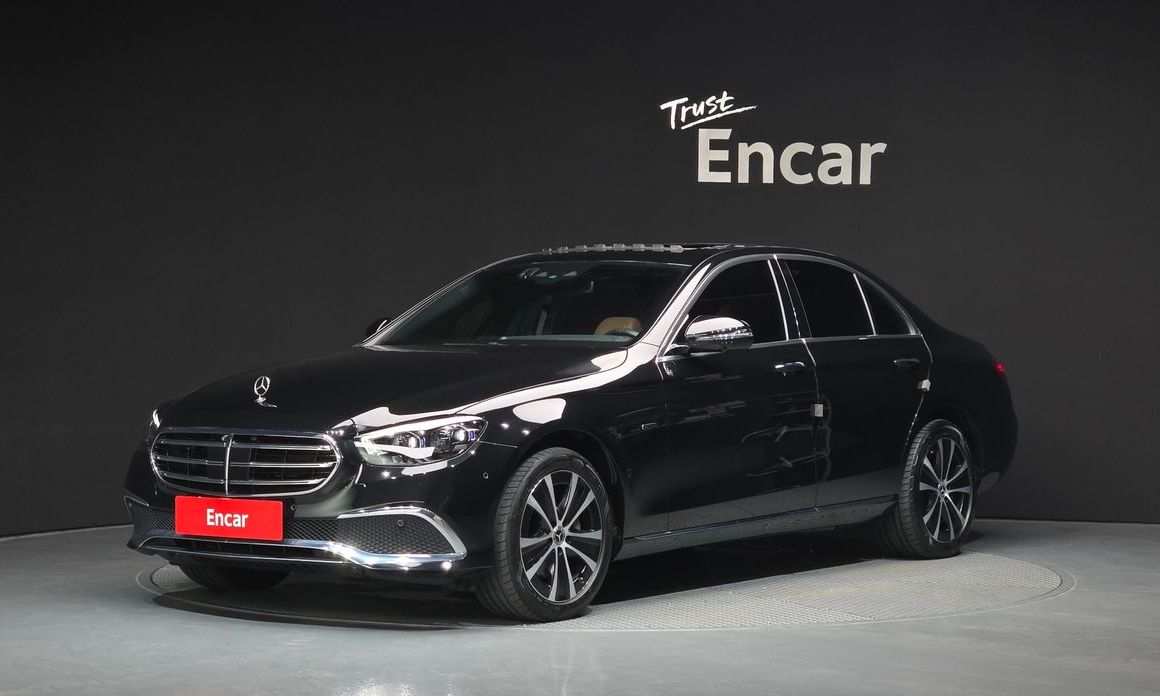 Mercedes-Benz E-Class 2021