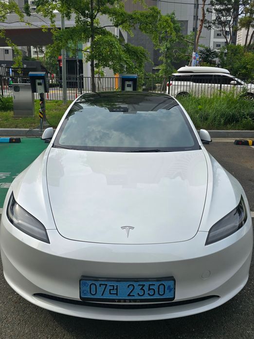 Tesla Model 3 2024
