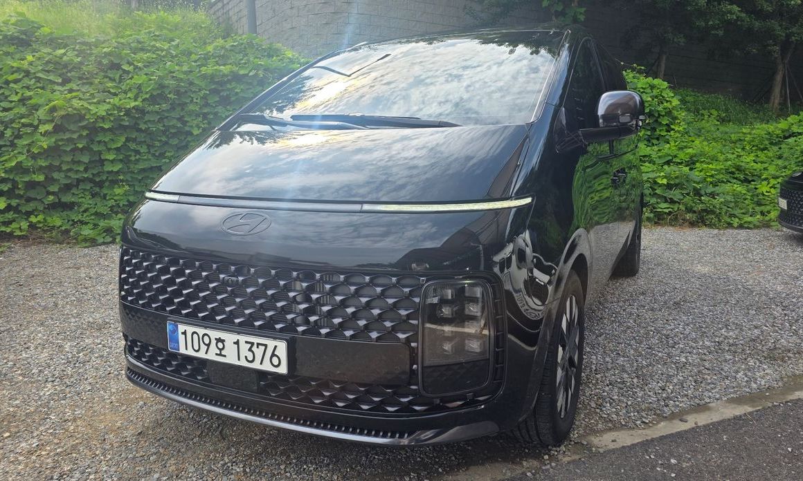 Hyundai Staria 2025