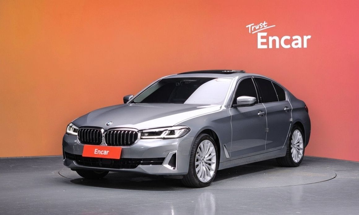 BMW 5-Series 2023