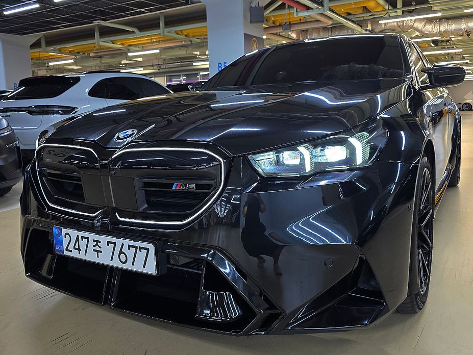 BMW M5 2025