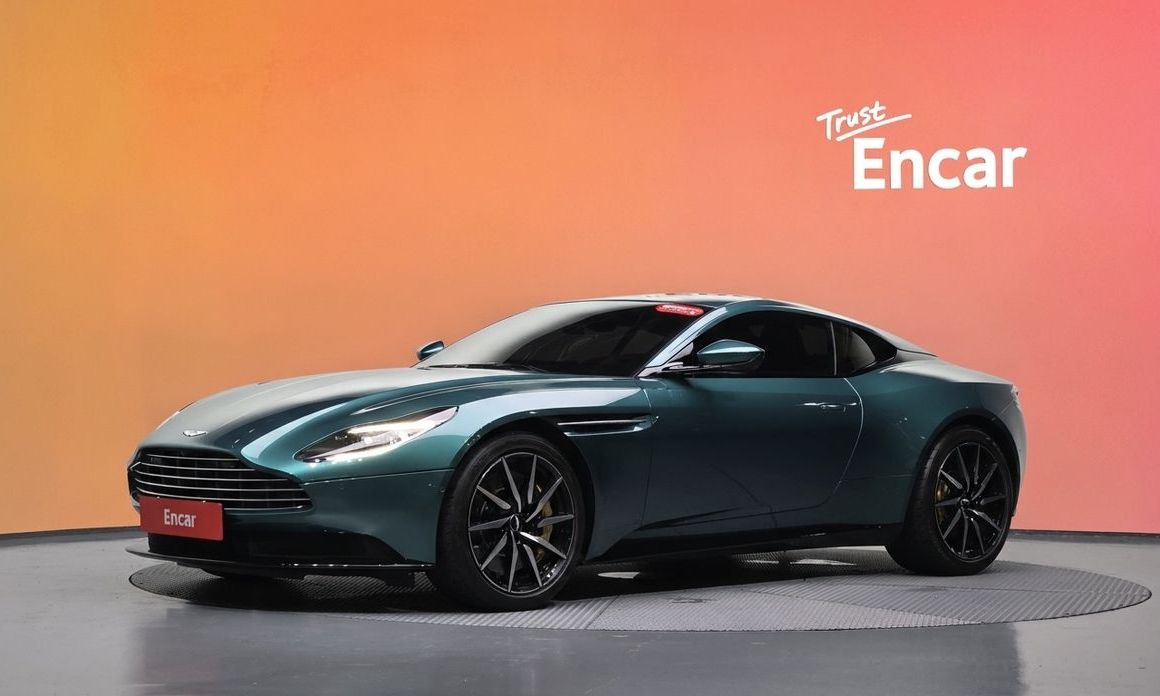 Astonmartin DB11 2022