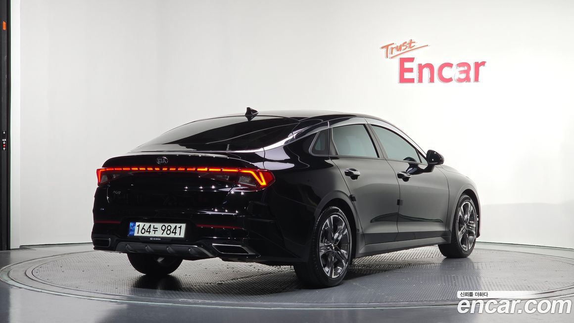 Kia K5 2021