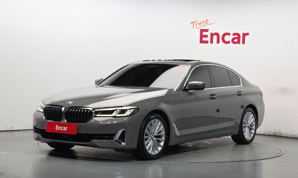 BMW 5-Series 2022