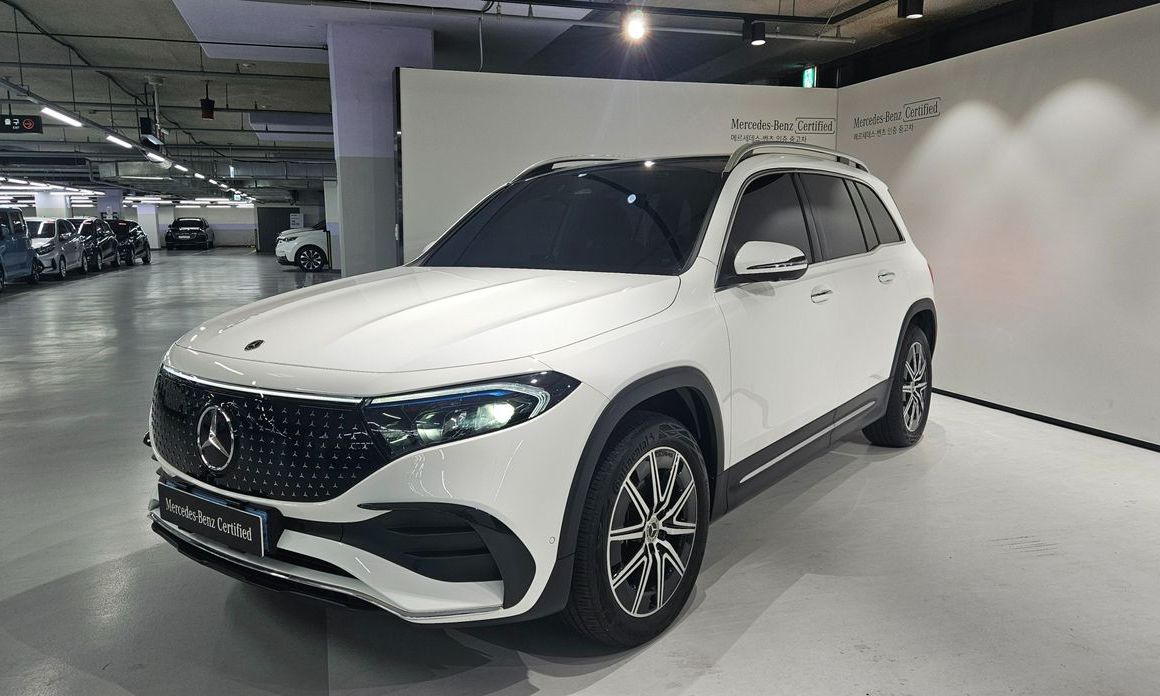 Mercedes-Benz EQB 2026