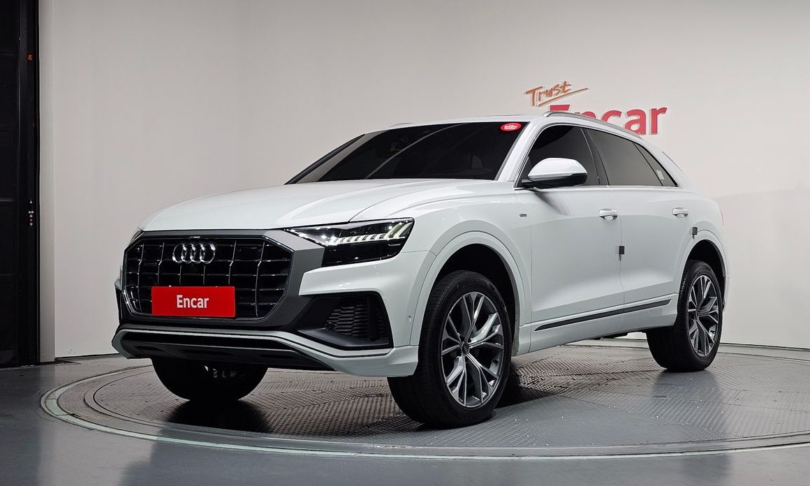 Audi Q8 2021