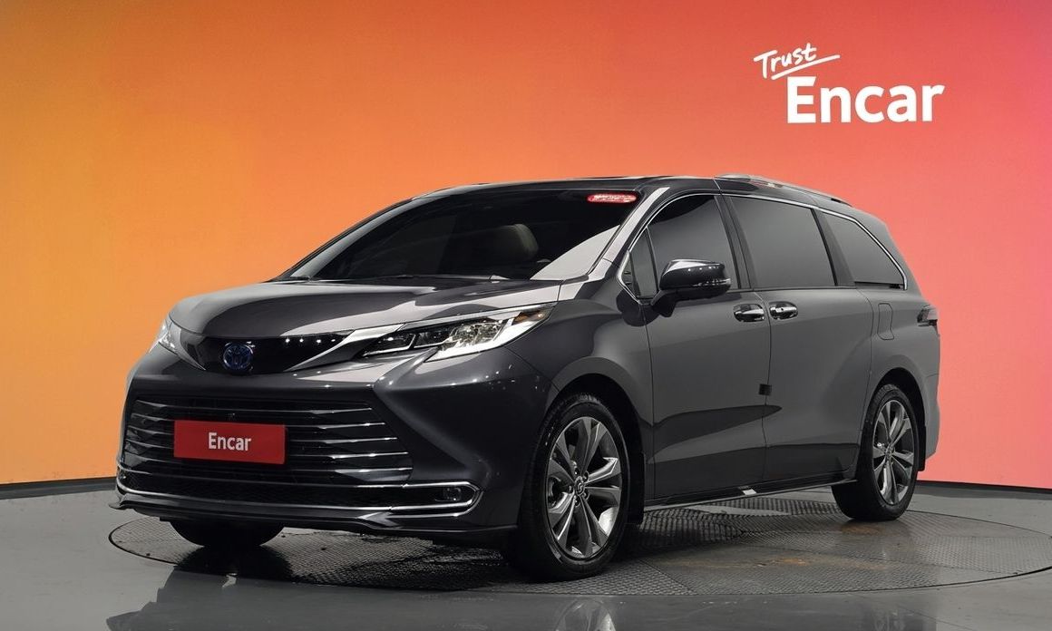 Toyota Sienna 2025