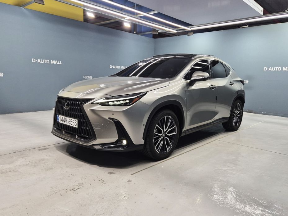 Lexus NX 2025