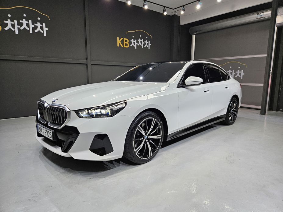 BMW 5-Series 2026