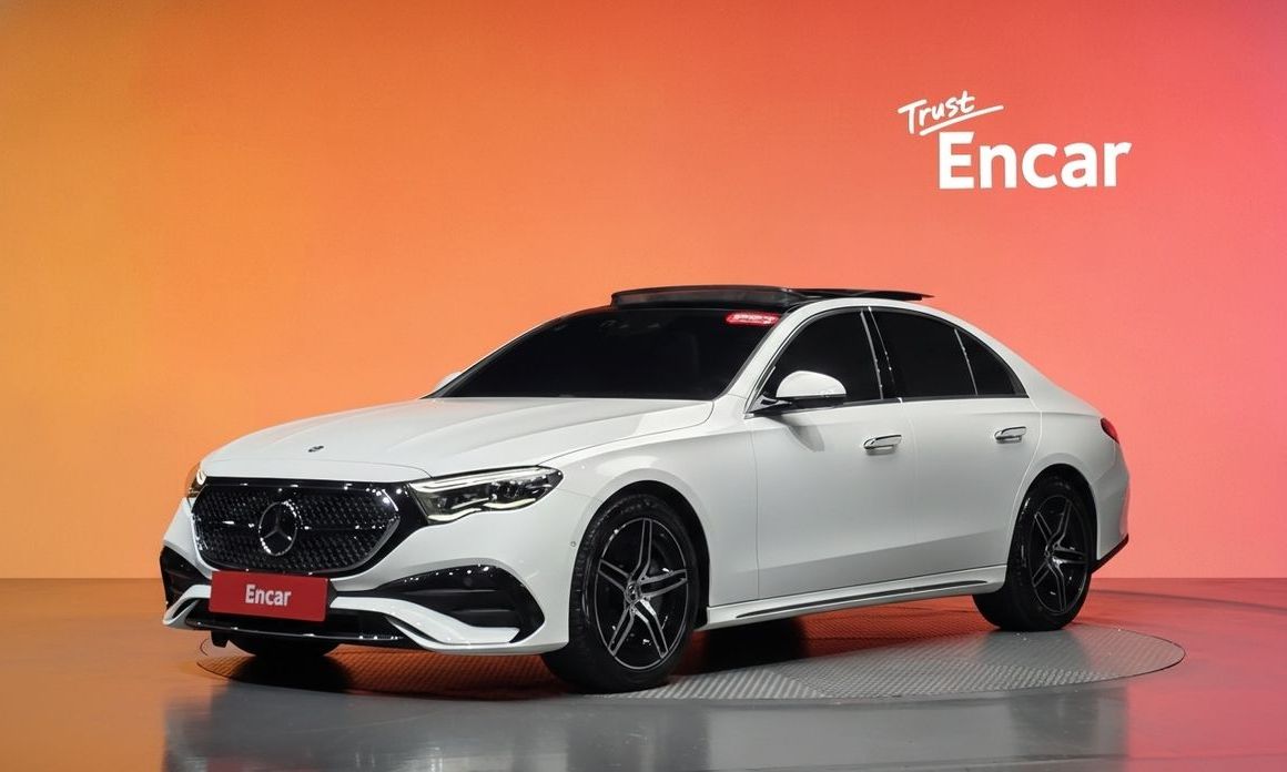 Mercedes-Benz E-Class 2024