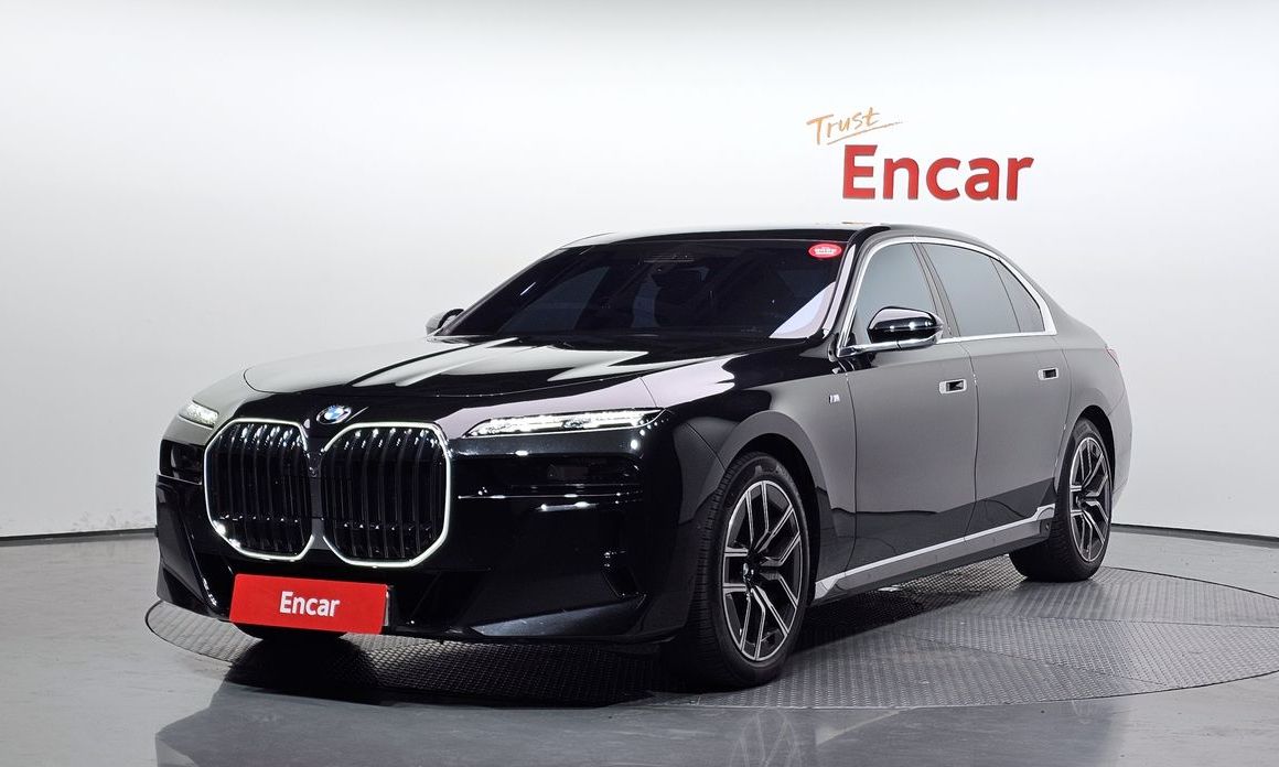 BMW 7-Series 2024